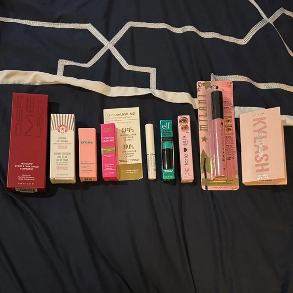 Eye cream, lash serum, and mascara - Picture 1 of 4